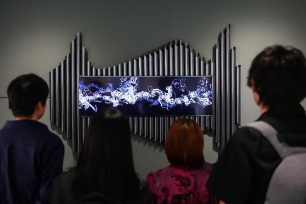 星体、基因与电子之间：朱剑辰的数字灵性艺术仪式与共生场域(图1)