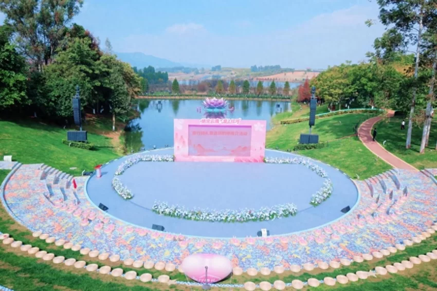 海拔1314米处邂逅浪漫，&ldquo;情定云南&middot;爱上红河&rdquo;盛启(图1)