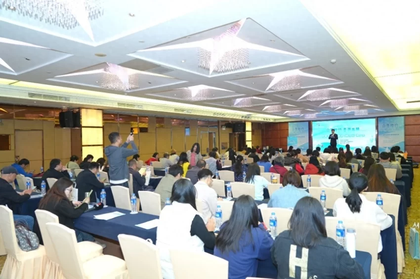 山海相约融禅韵 冰雪丰林邀粤游——伊春丰林冬季旅游推介会佛山站圆满举办(图1) 山海相约融禅韵 冰雪丰林邀粤游——伊春丰林冬季旅游推介会佛山站圆满举办(图1)