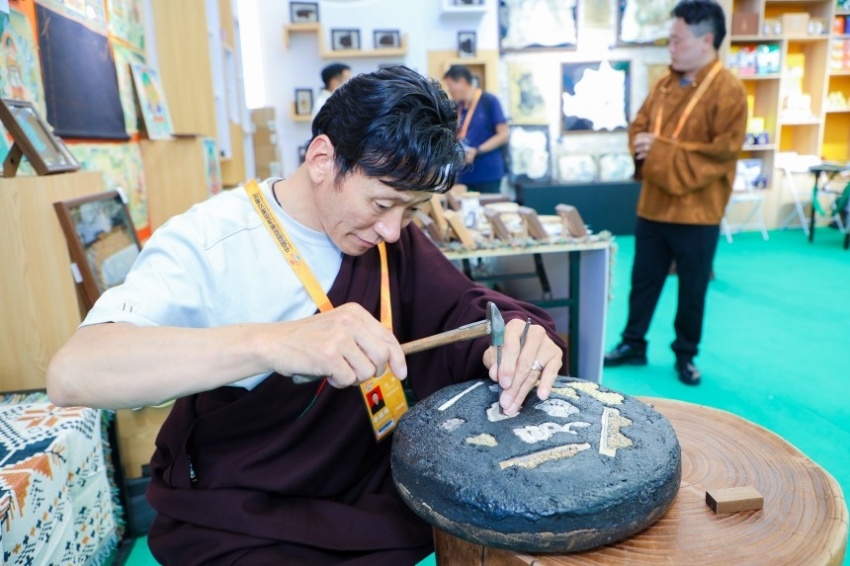 “三江源起·玉见北京”京玉文化交流周在京启动(图10) “三江源起·玉见北京”京玉文化交流周在京启动(图10)