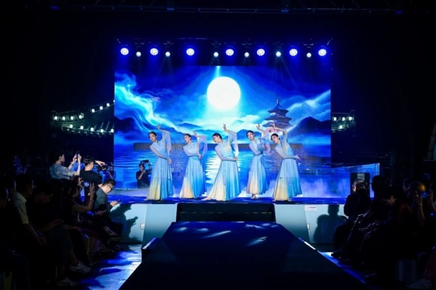 观坛赏月 珠连五洲——2026第九届北京红桥国际珍珠文化节正式启幕(图9) 观坛赏月 珠连五洲——2026第九届北京红桥国际珍珠文化节正式启幕(图9)