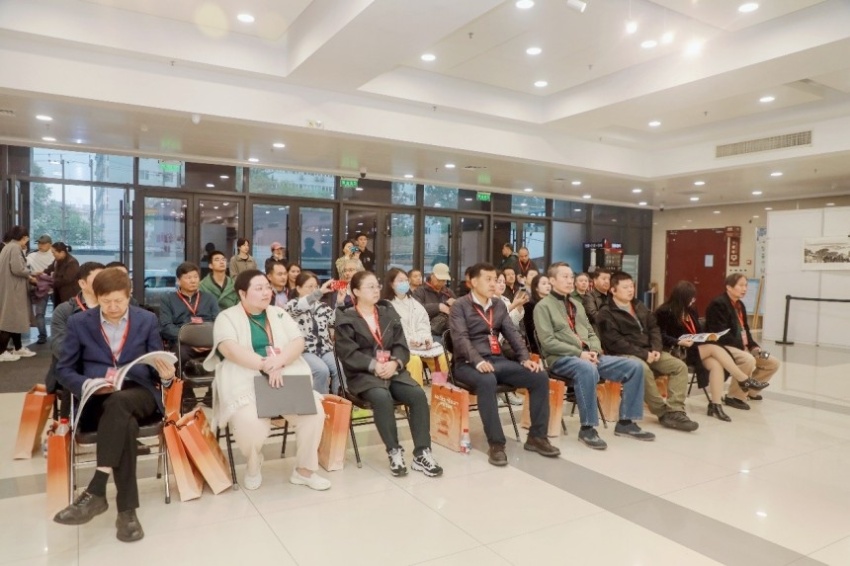 &ldquo;中轴气象耀京华&mdash;&mdash;杨留义北京中轴线百米长卷主题分享会&rdquo;在京举办(图1)